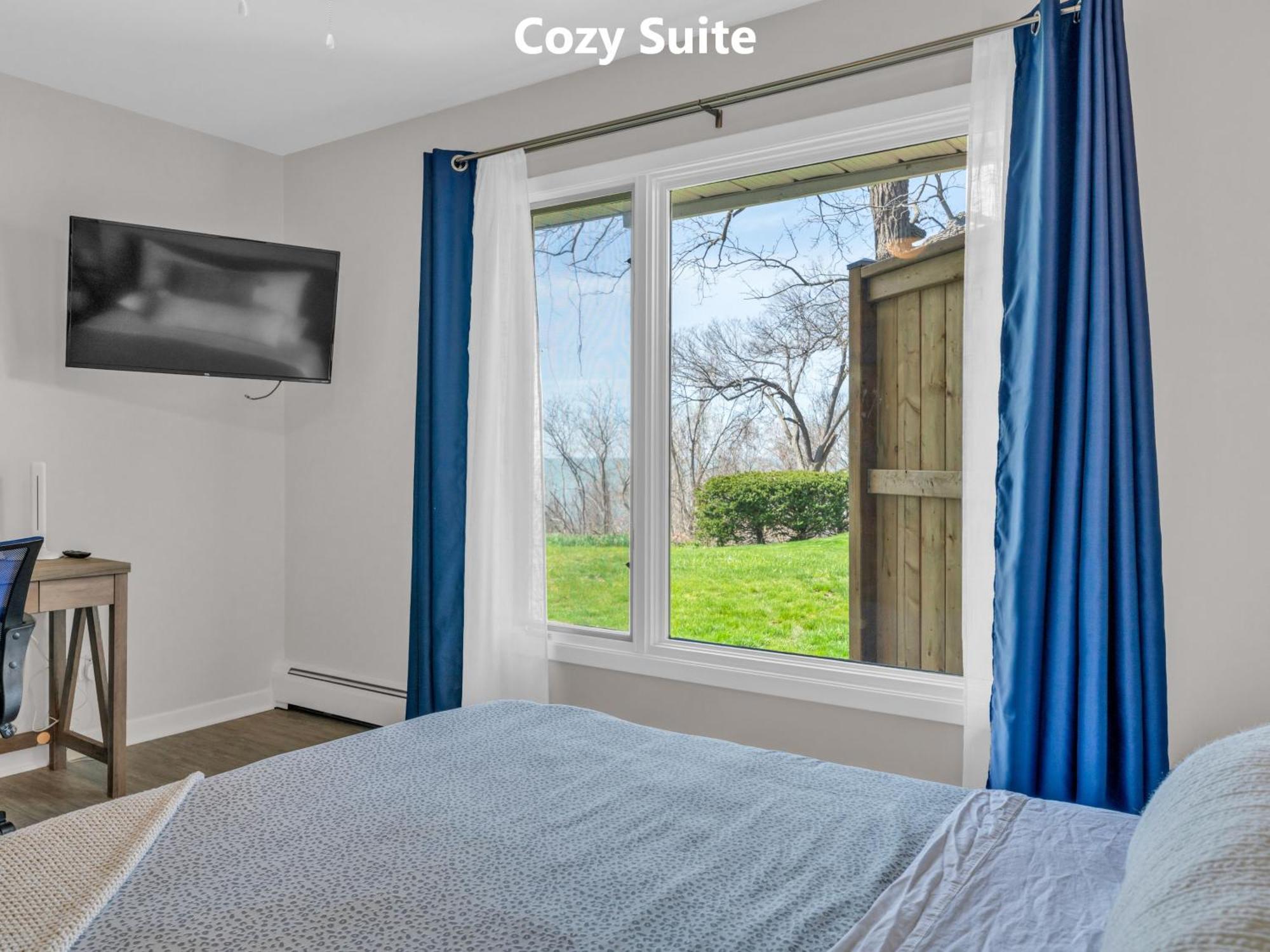 Coastal Suite #1 Cozy Suite #2 - Seacliff Beach Suites Leamington Bagian luar foto